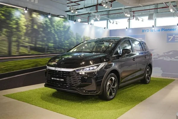 BYD M6 DM-i