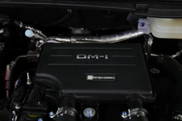 BYD M6 DM-i